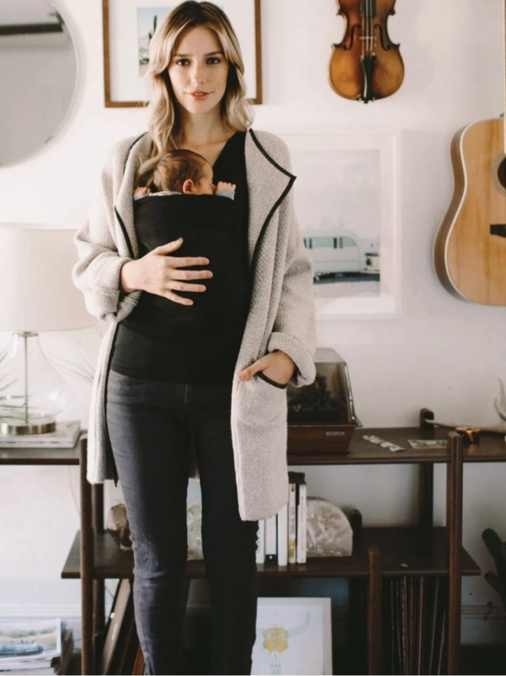 Lalabu Soothe baby wearing tank black size small